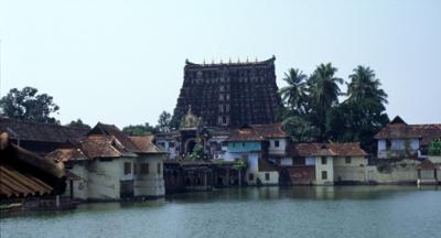 tIN60_Temple+Tank_Trivand.jpg