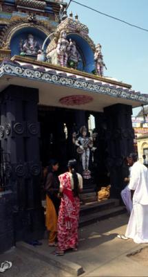 u45/lcarlsen/medium/39867761.tIN76_Temple_Trivandrum.jpg