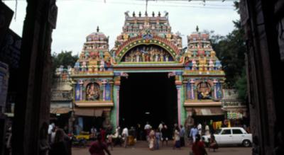 tIN83_TempleEntranc_Madurai.jpg