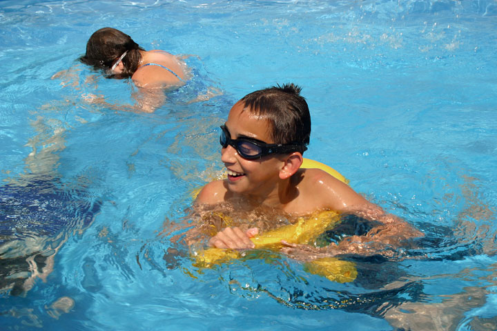30-Swimming-kids.jpg