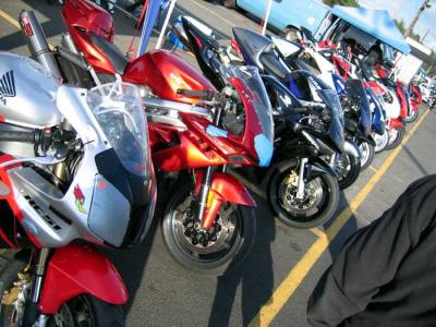 bikes-pits2.jpg