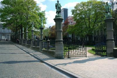 201 The Sablon Park Gate.jpg