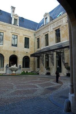 083 Inner Court view south.jpg
