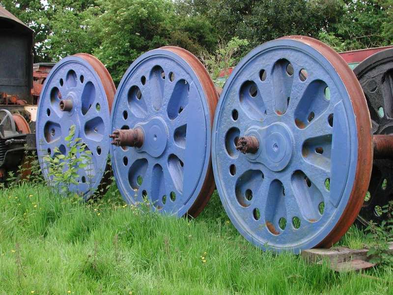 Train wheels.jpg