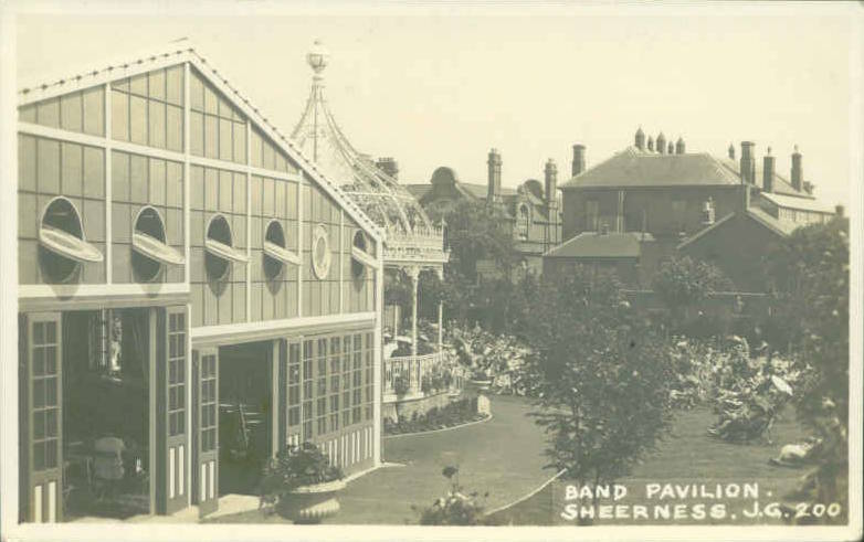 Band. Pavilion