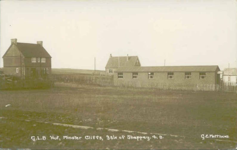 G.L.B. Hut, Minster cliffs