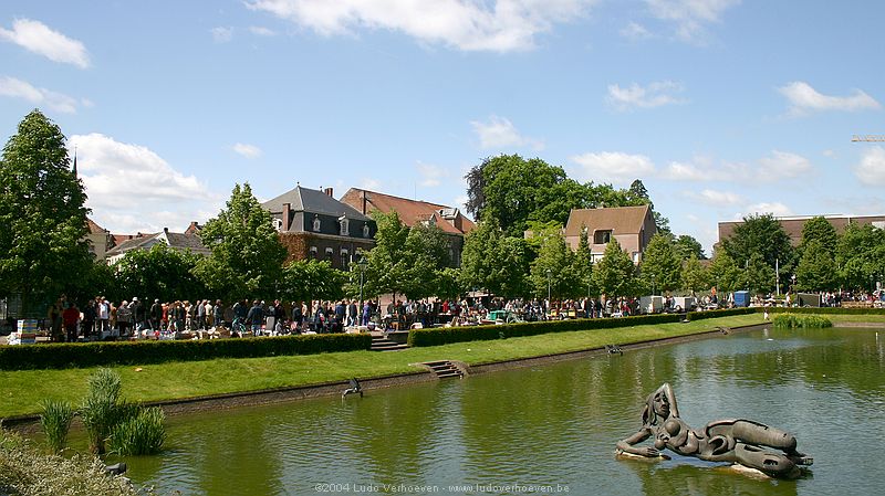 Turnhout / Kempen (Belgium) - Wekelijkse rommelmarkt - 23.5.2004