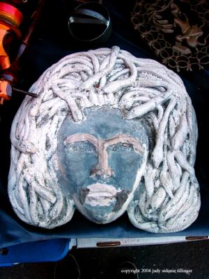 u45/magpiejst/medium/34634600.10.03.04fleamarketfaces2.jpg