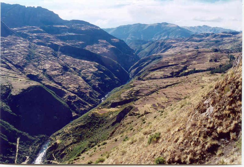 The mighty Apurimac and its canyon near Waiki
