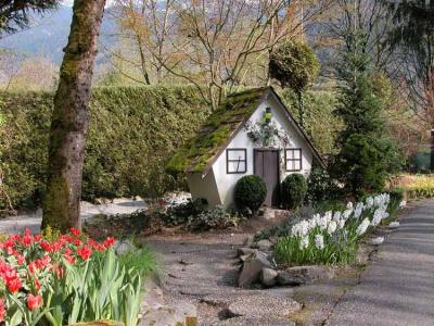 The Pixie Cabin
