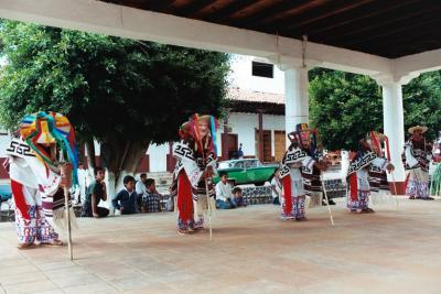 u45/mataho/medium/29539970.danceoftheoldmen.jpg