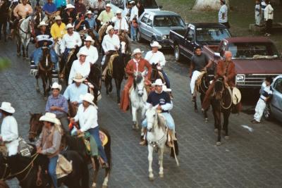 u45/mataho/medium/29540152.parade.jpg