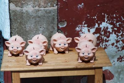u45/mataho/medium/29540191.Piggies.jpg