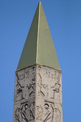 Obelisque Top