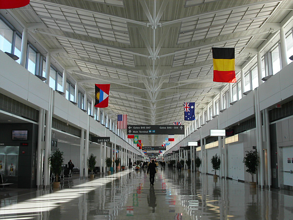 Dulles Passageway 1