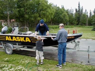 Unloading the catch from Uncle Chucks boat