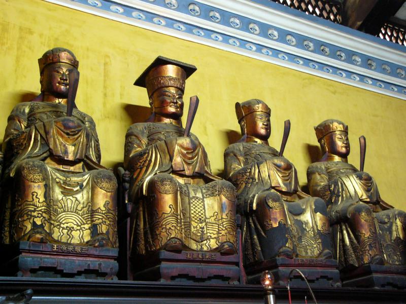 Gilt statues