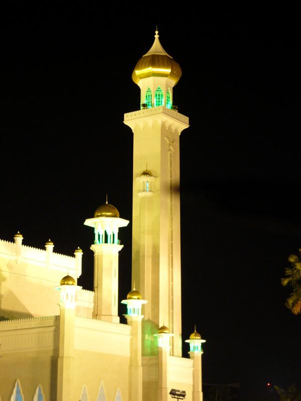 Omar Ali Saifuddien Mosque