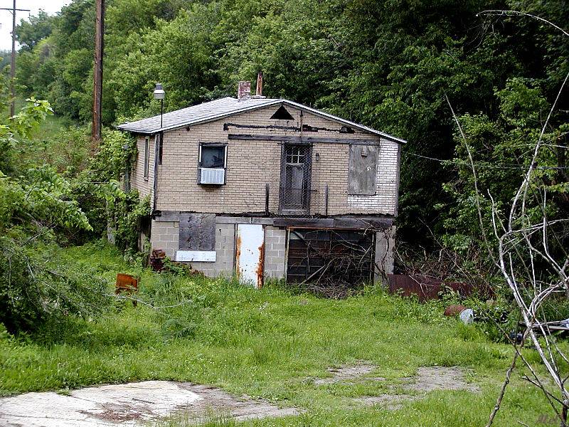 Abondoned house.jpg (612)