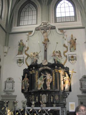 St Marys statues.jpg