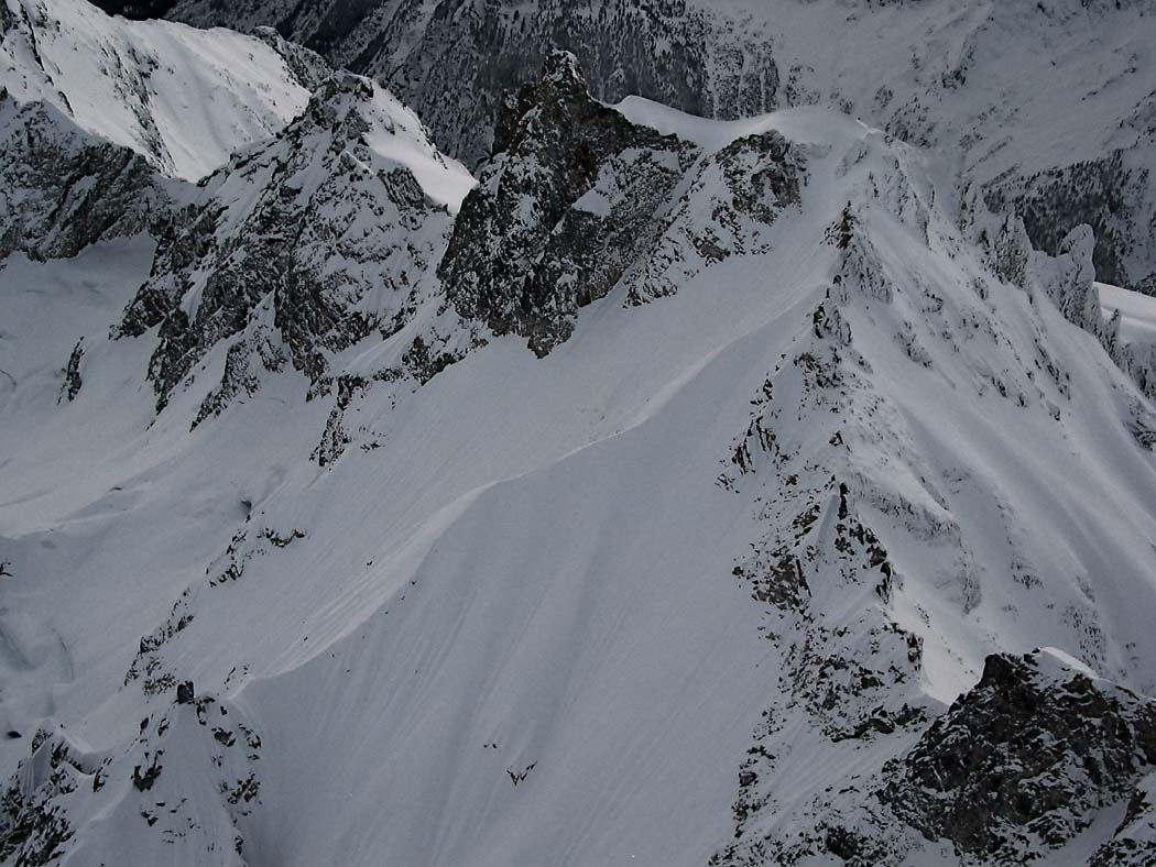 Fury, Upper N Buttress, View E (Fury120903-11adj.jpg)
