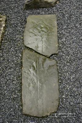 037_Sceptre_grave.jpg
