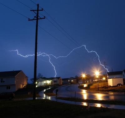 lightning-strike_6864c.jpg