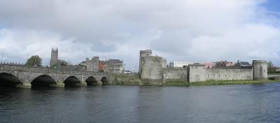 Thomond Bridge and King John's Castle