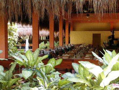 One corner of the Quetzal Cozumel buffet restaurant