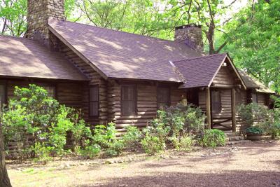 log cabin i