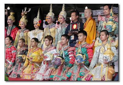 u45/r53lanc/medium/29273575.Thai_dance8.jpg