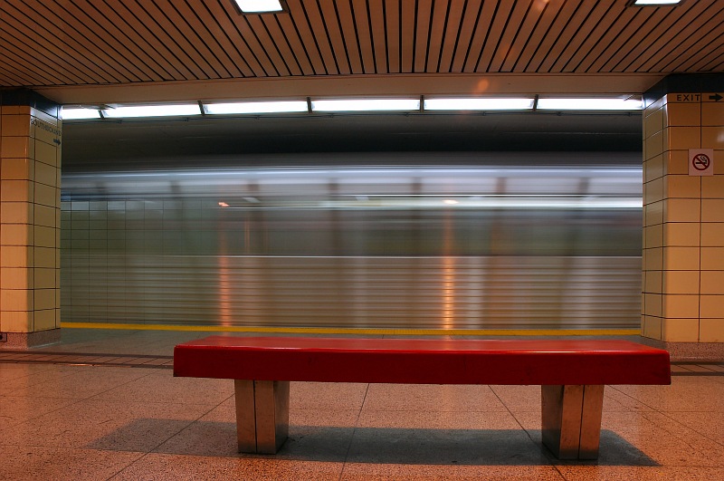 Arriving subway train.jpg