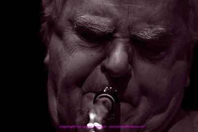 u45/rygalyk/medium/29047983.charliemariano.jpg