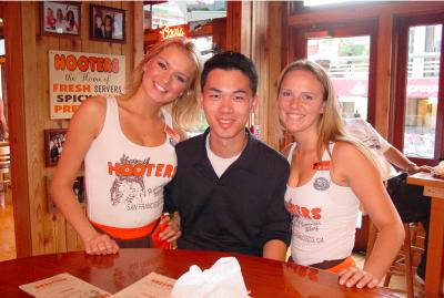 justin 1st time at hooter's, he is now a vip member