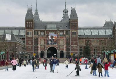 Rijksmuseum and ice skatingring