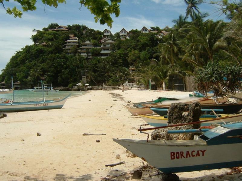 Diniwid Beach