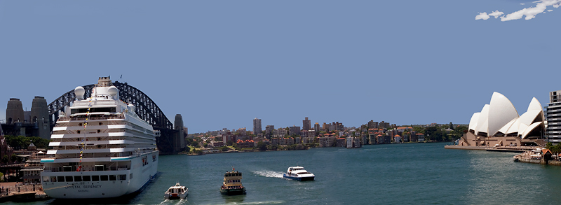 Crystal Serenity and Harbour