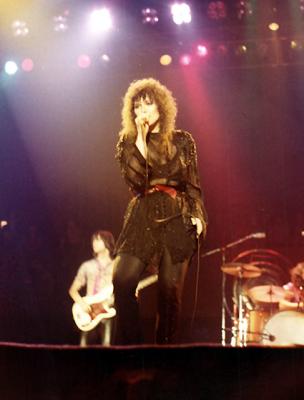 Heart - Bebe Le Strange Tour