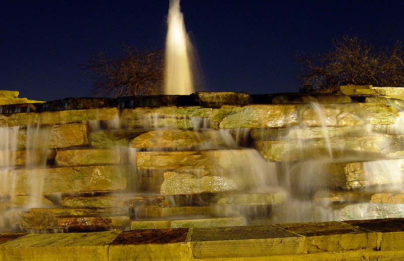 <b>Fountain</b><br><font size=1>by KMCC</font>
