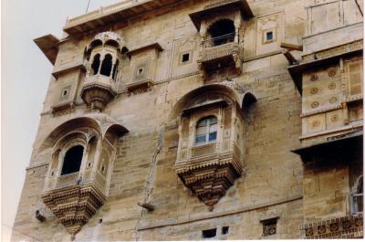 u45/subroto_sen/medium/34629218.Haveli2_Jaisalmer.jpg