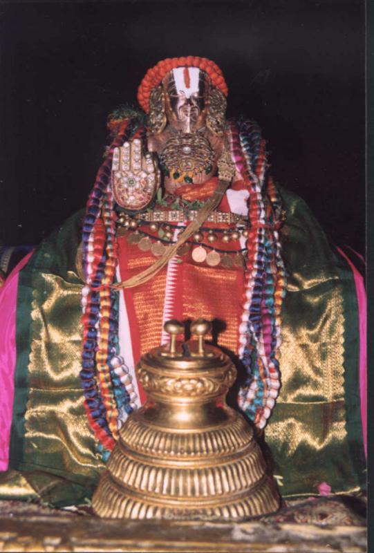 KooraththAzhvAn