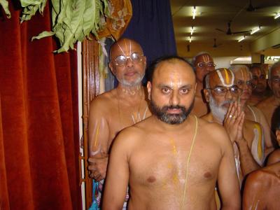 (left and  behind) Sri  Kalyanapuram Aravamudhan