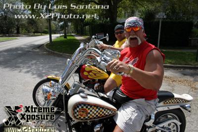 Hulk Hogan Enjoying the Florida Sun!