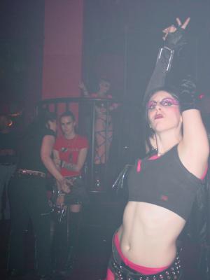 Dsc06215.jpg Janice, ?? Hana roze and Hannah Eckard aka Halo