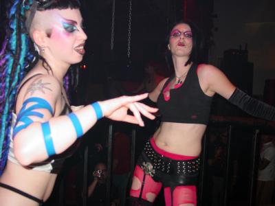 Dsc06232.jpg Hanna R and Hannah Eckard aka Halo