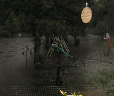 05-17-04 flooding2.jpg