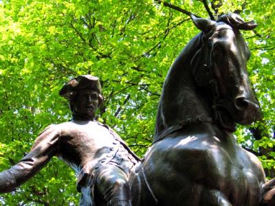 statue of Paul Revere.jpg