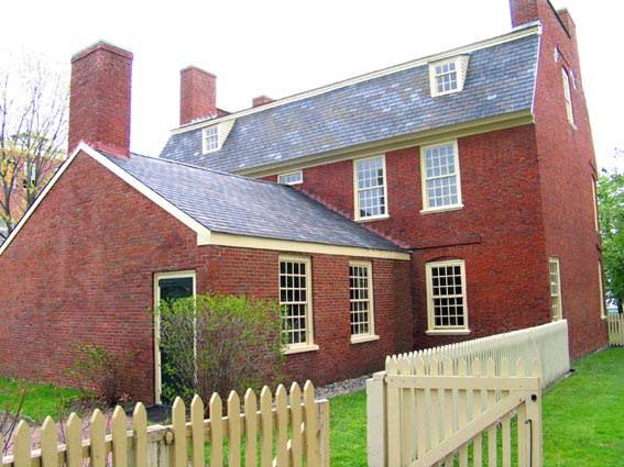 white picket fence.jpg