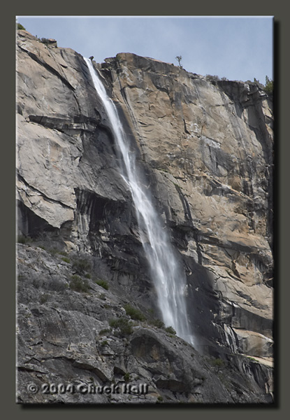 Approaching Tucculala Falls