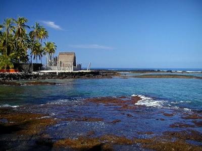 Pu'uhonua O Honauunau place of refuge.jpg
